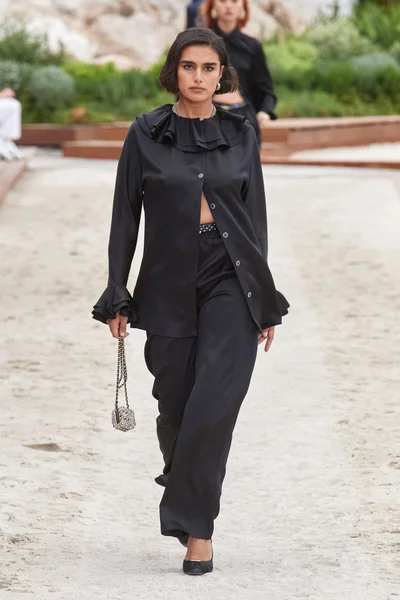 Look 46